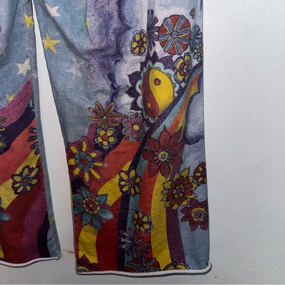 Y2K Lucky Love & Peace Retro Hippie Capri Sweatpants - Picture 7 of 10